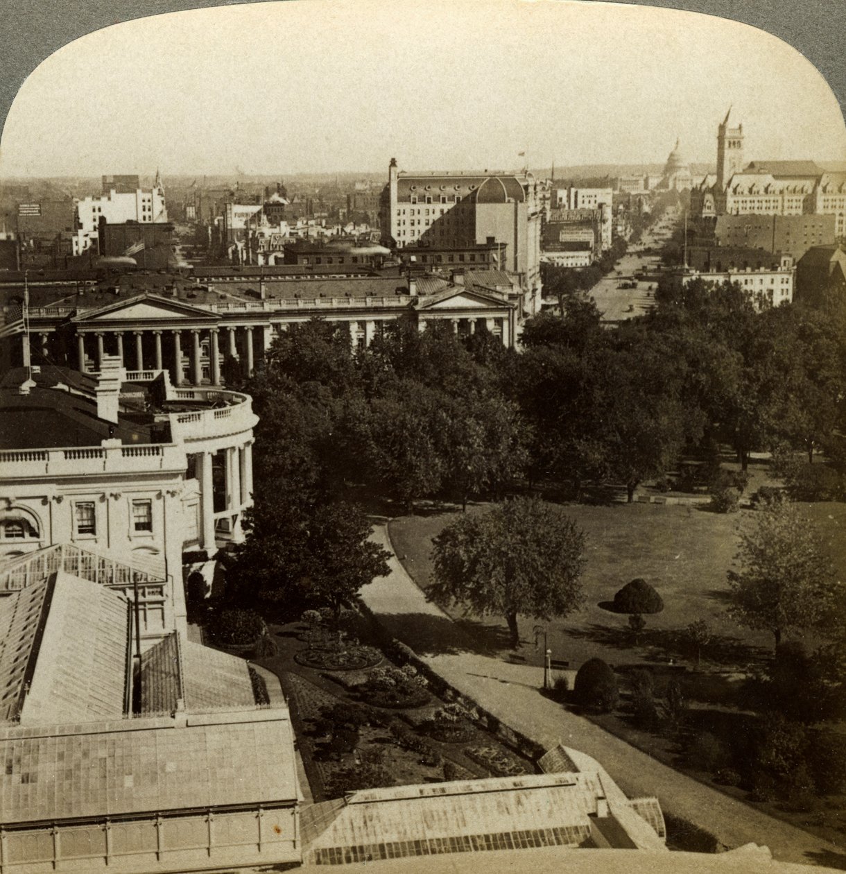 La Casa Blanca y el Edificio del Tesoro, Washington DC, EE.UU. de Underwood and Underwood