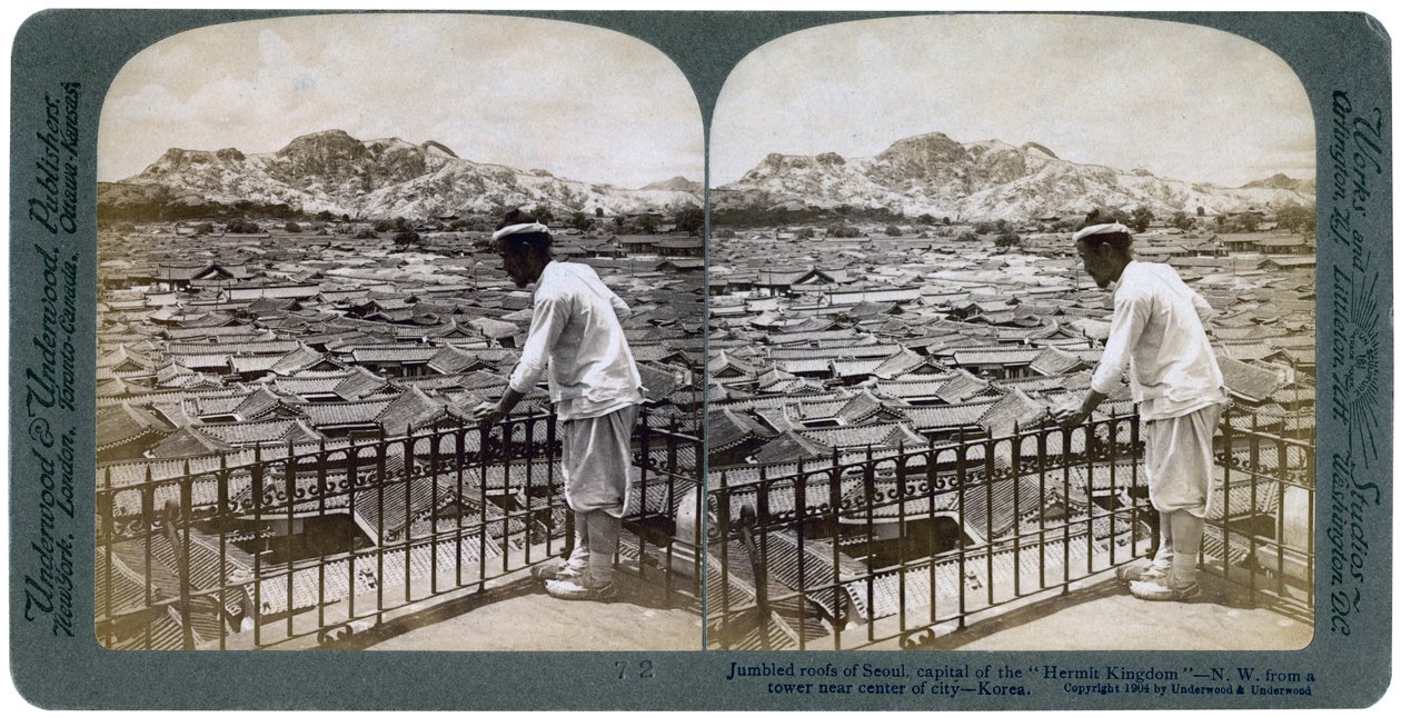 Los techos desordenados de Seúl, capital del Reino Ermitaño de Corea, 1904 de Underwood and Underwood