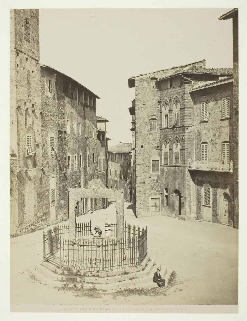 San Gimignano, Piazza Cavour cisterna de Unknown