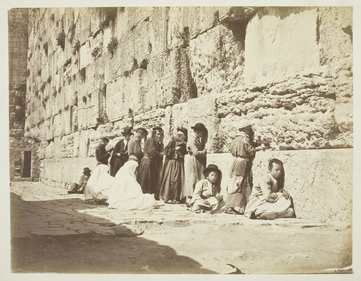 Muro del Templo de Salomón, lugar de los lamentos judíos de Unknown