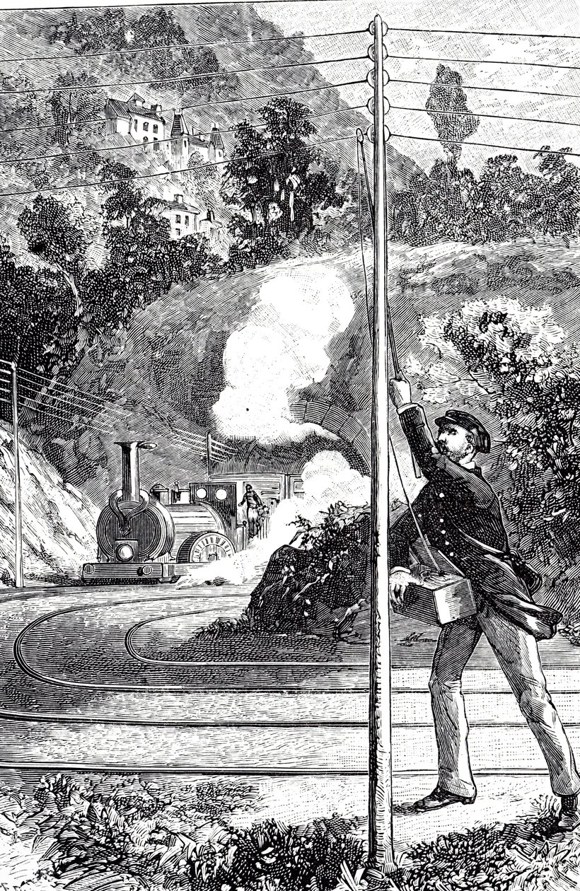 Grabado que representa a un ferroviario enviando una señal de emergencia a través de un telégrafo ferroviario. de Unknown artist