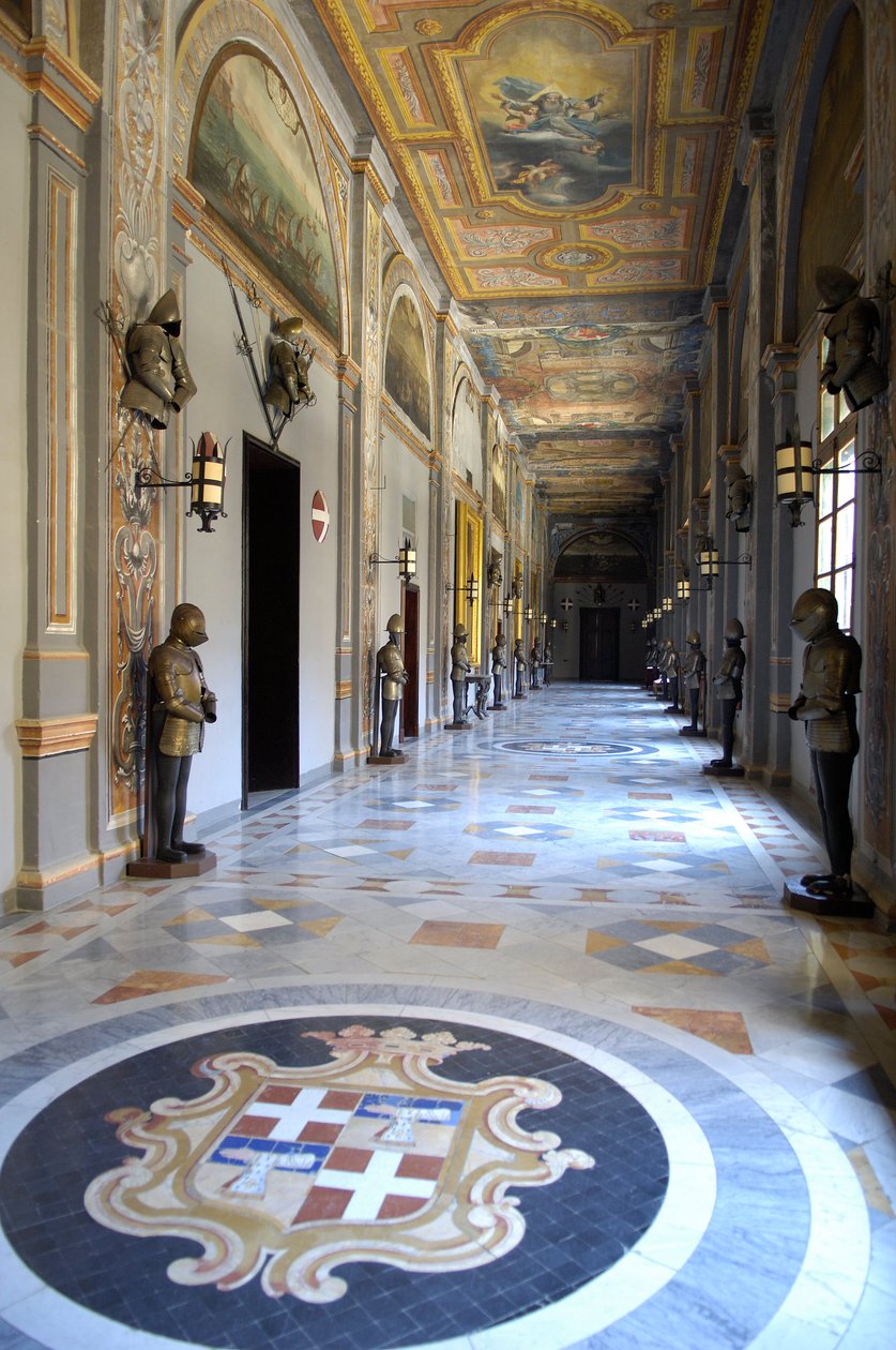 Arquitectura: vista del Palacio de los Grandes Maestres de la Orden de Malta en La Valeta, Malta (foto) de Unknown artist