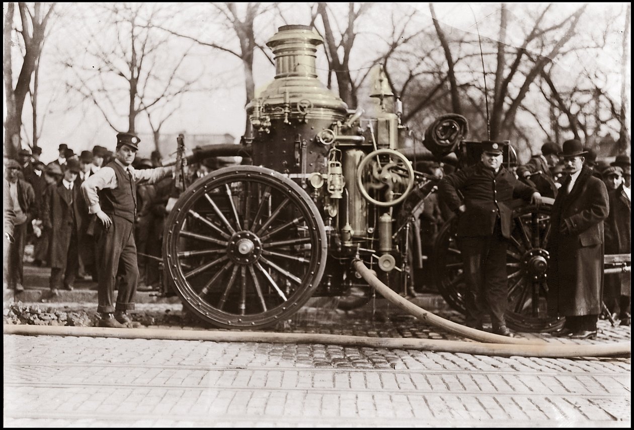 Bomba de incendios de la Brigada de Bomberos de Nueva York 1909 de Unknown artist