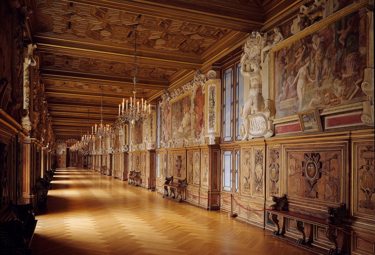 Galería Francisco I en el castillo de Fontainebleau: carpintería y pinturas murales realizadas en el siglo XVI de Unknown artist