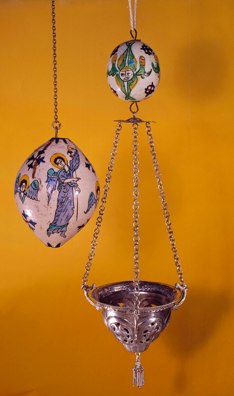 Arte oriental: bolas de loza policromada con ángeles de Unknown artist