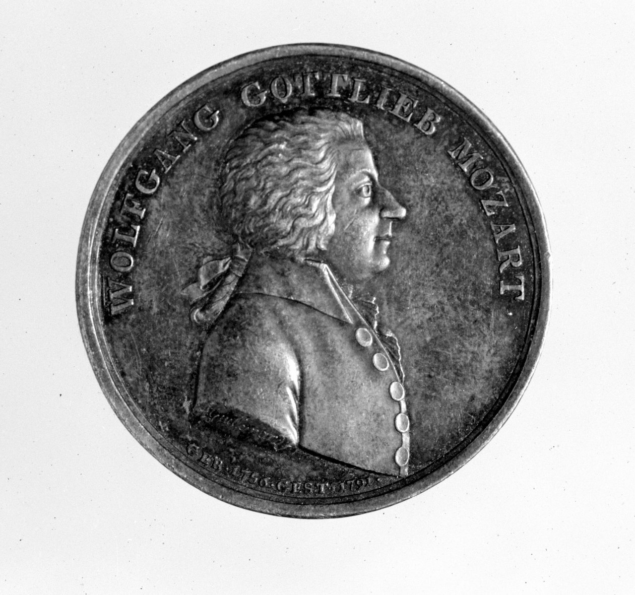 Medalla de plata con la efigie del compositor Wolfgang Amadeus Mozart (1756 - 1791) de Unknown artist