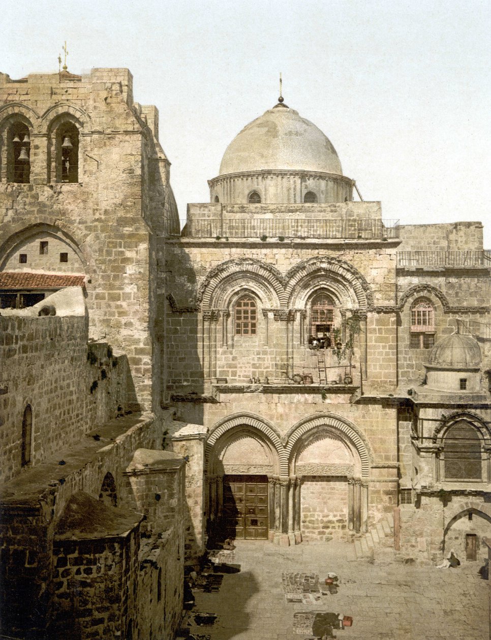 Fachada del Santo Sepulcro. Jerusalén. Foto cromo. 1890-1900. de Unknown artist