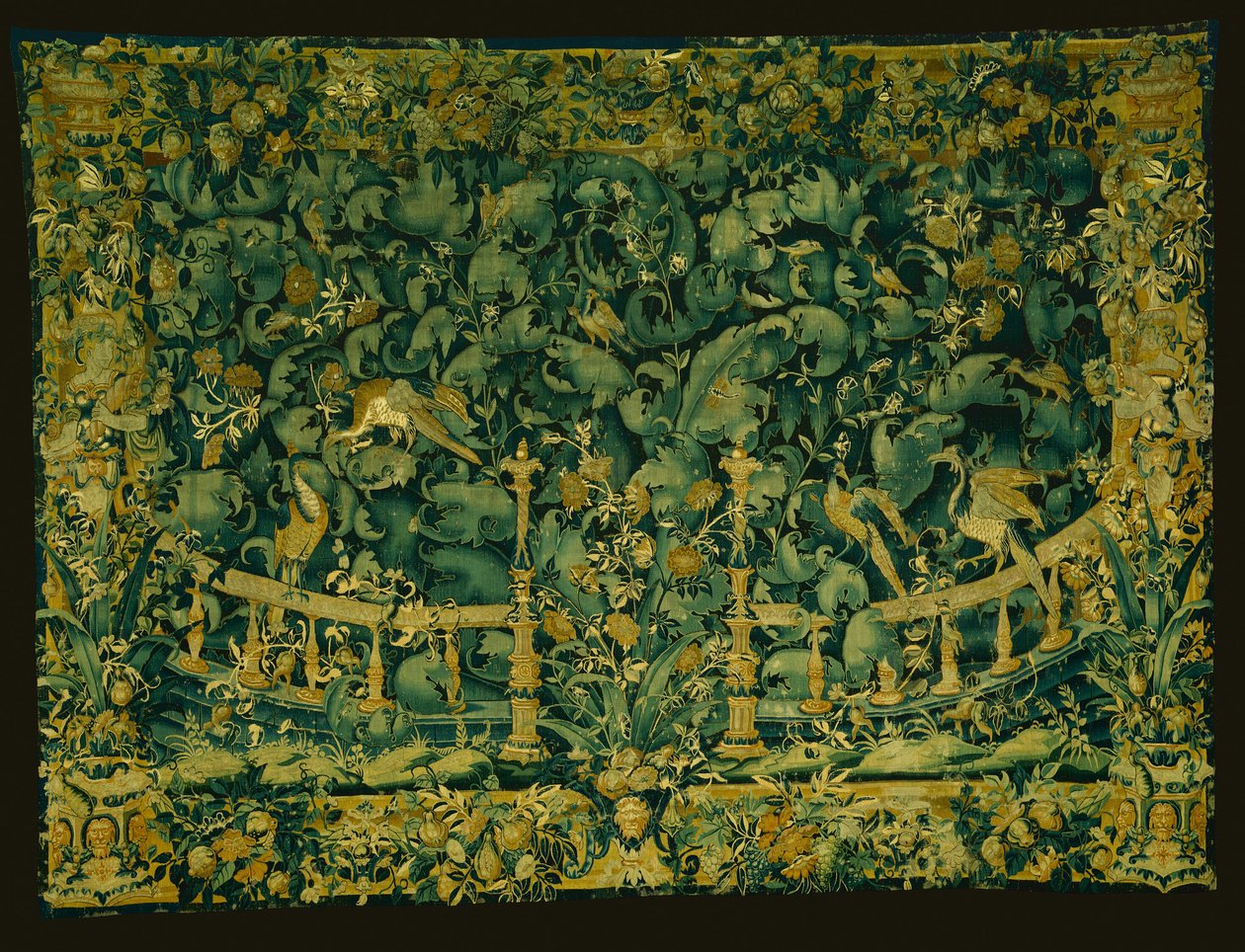 Verdura de hoja grande con balaustrada y pájaros de Unknown artist
