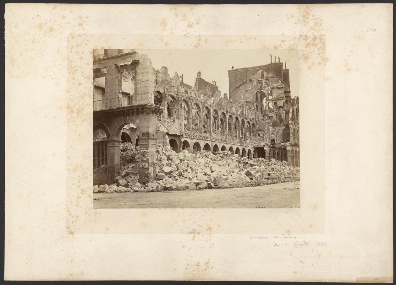 [Ministère des Finances, tras el incendio de 1871] de Unknown artist