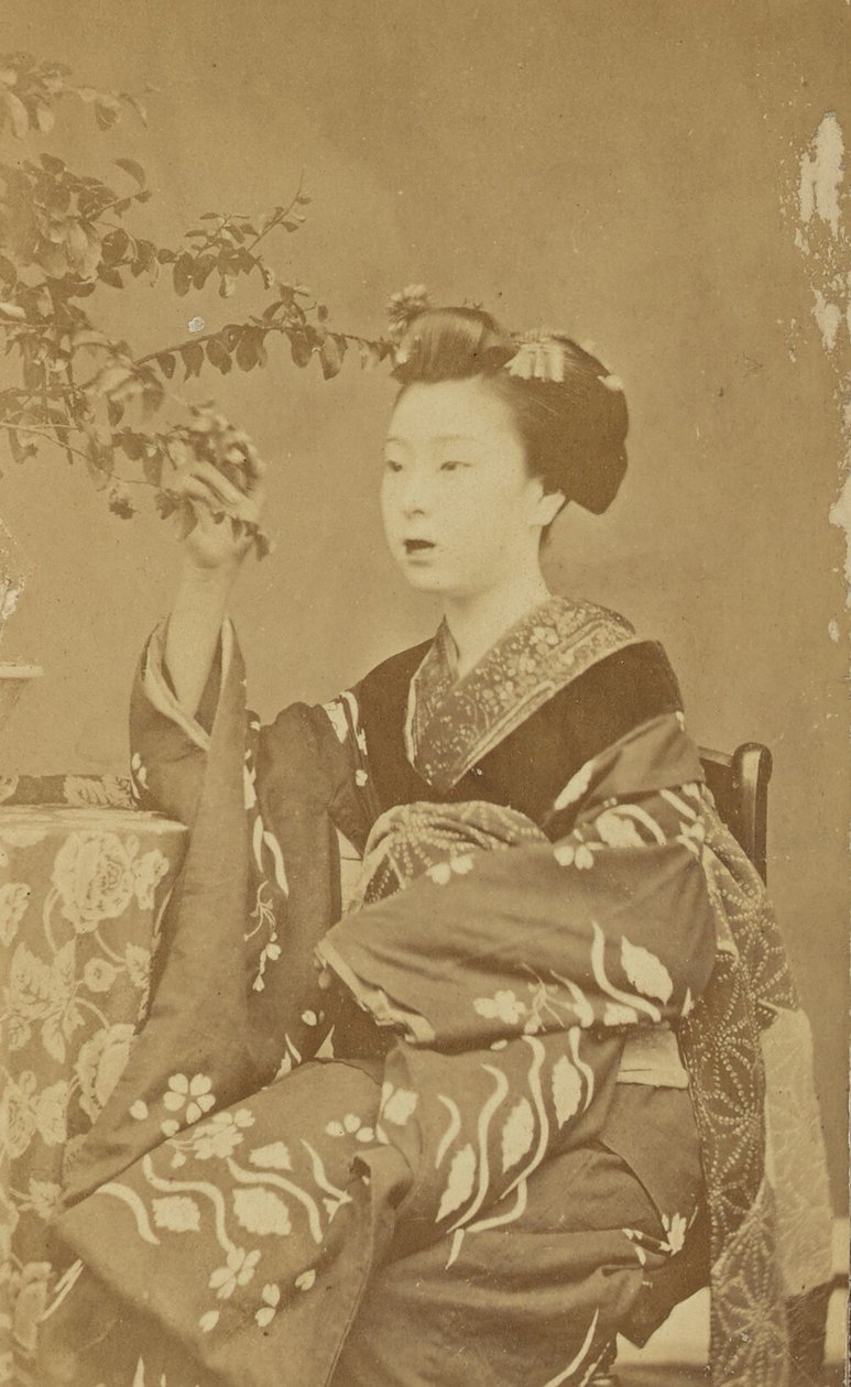 [Mujer japonesa sentada] de Unknown artist