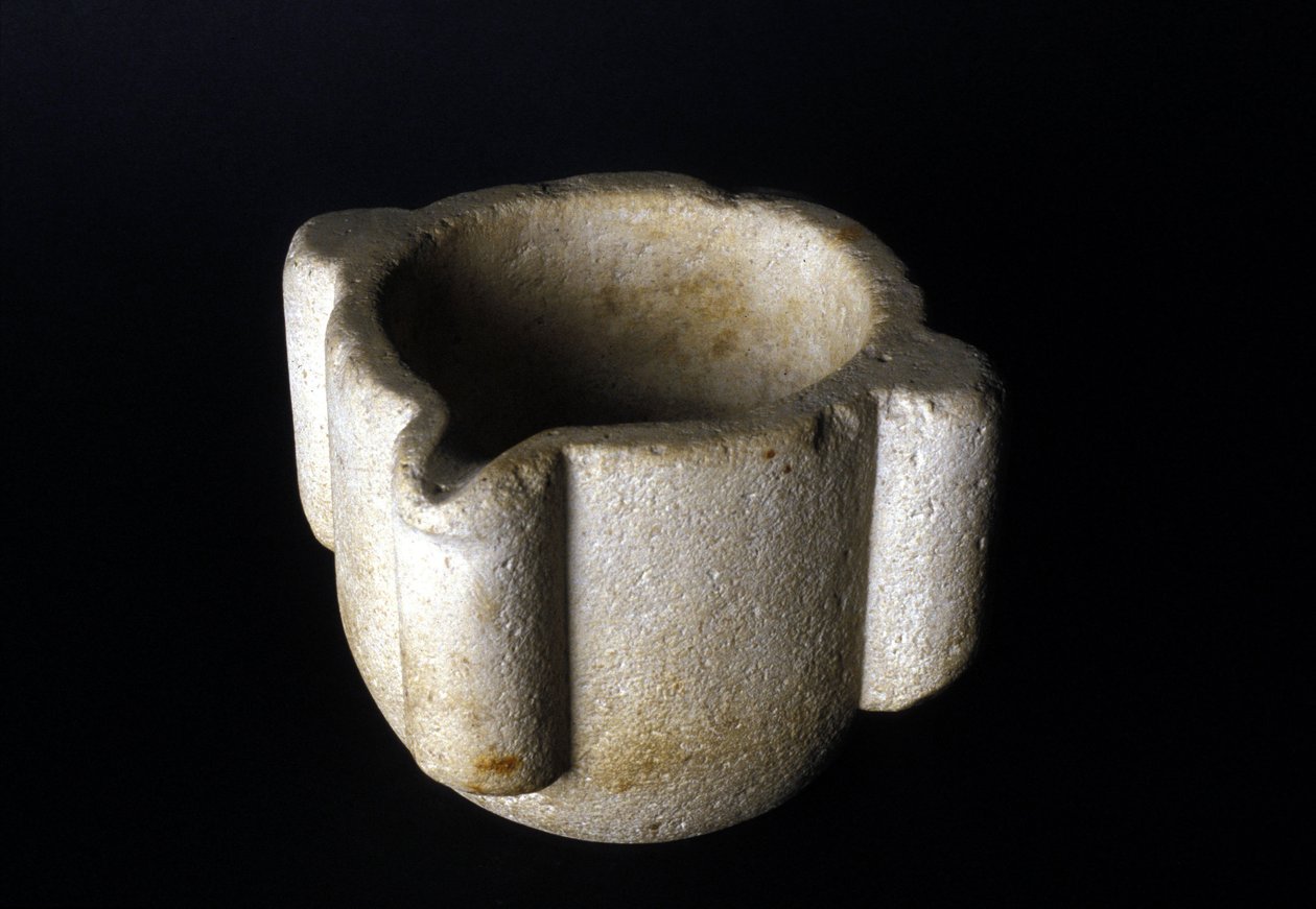 Mortero de piedra utilizado en farmacia. Siglo XVIII. Museo de Ciencia y Tecnología, Milán. de Unknown artist