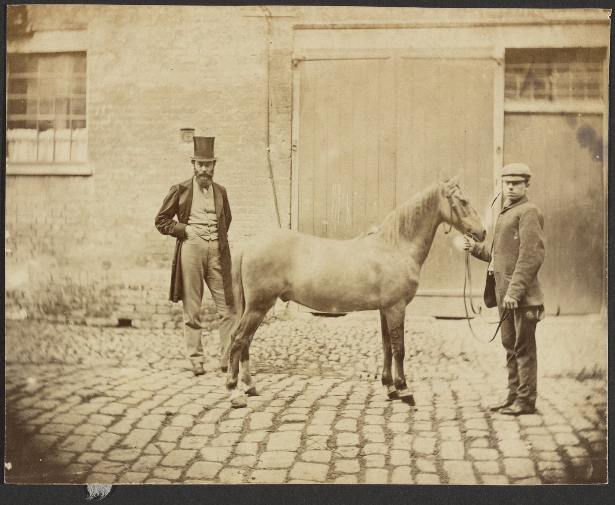 [Dos hombres y un caballo] de Unknown artist