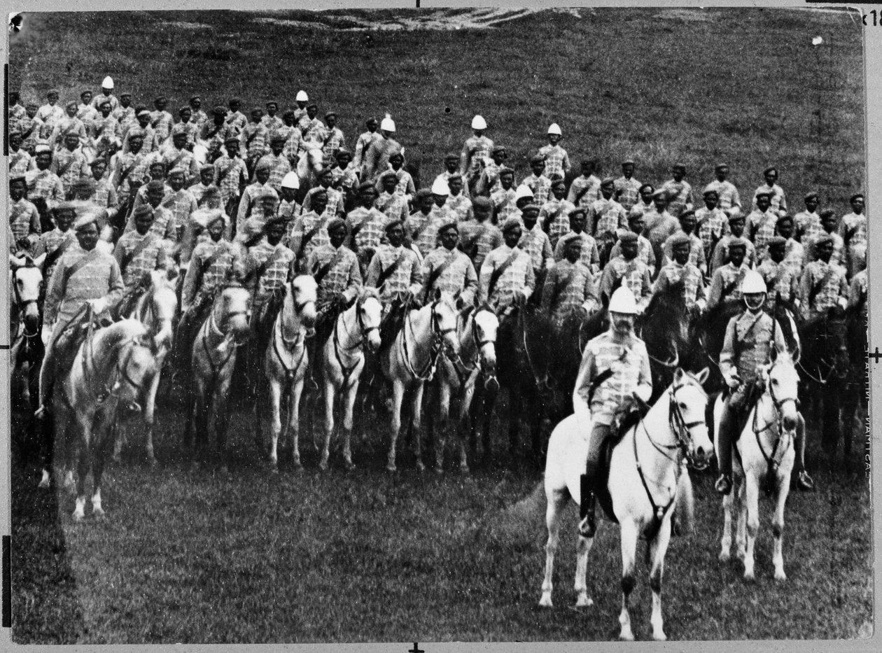2º Regimiento de Caballería Ligera de Madrás en desfile de Unknown photographer