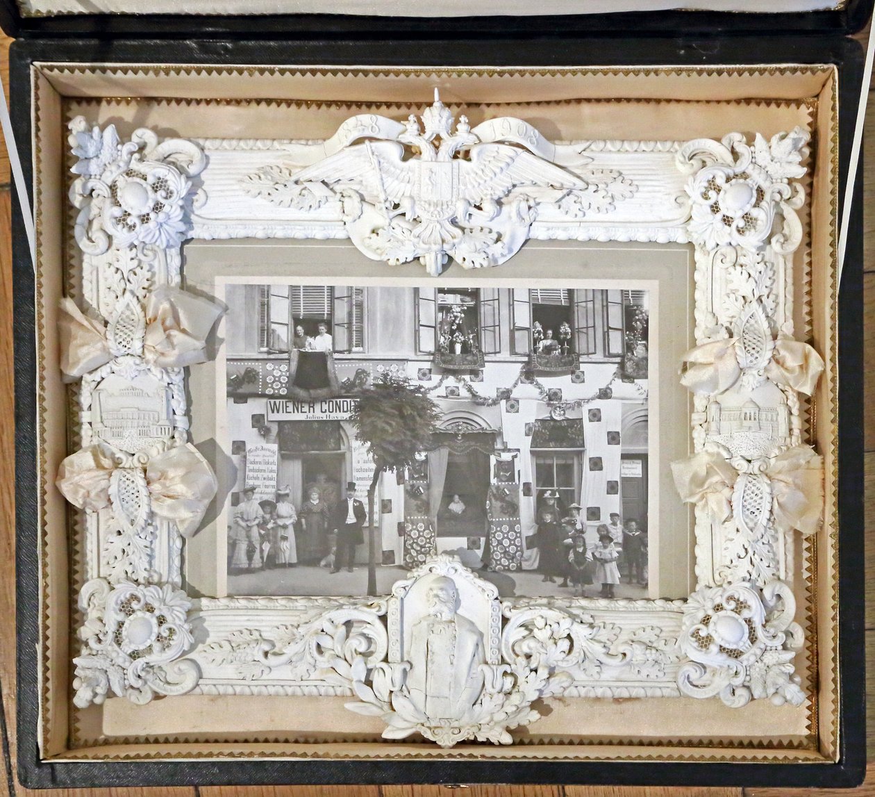 60 años del reinado del emperador Francisco José de Unknown photographer