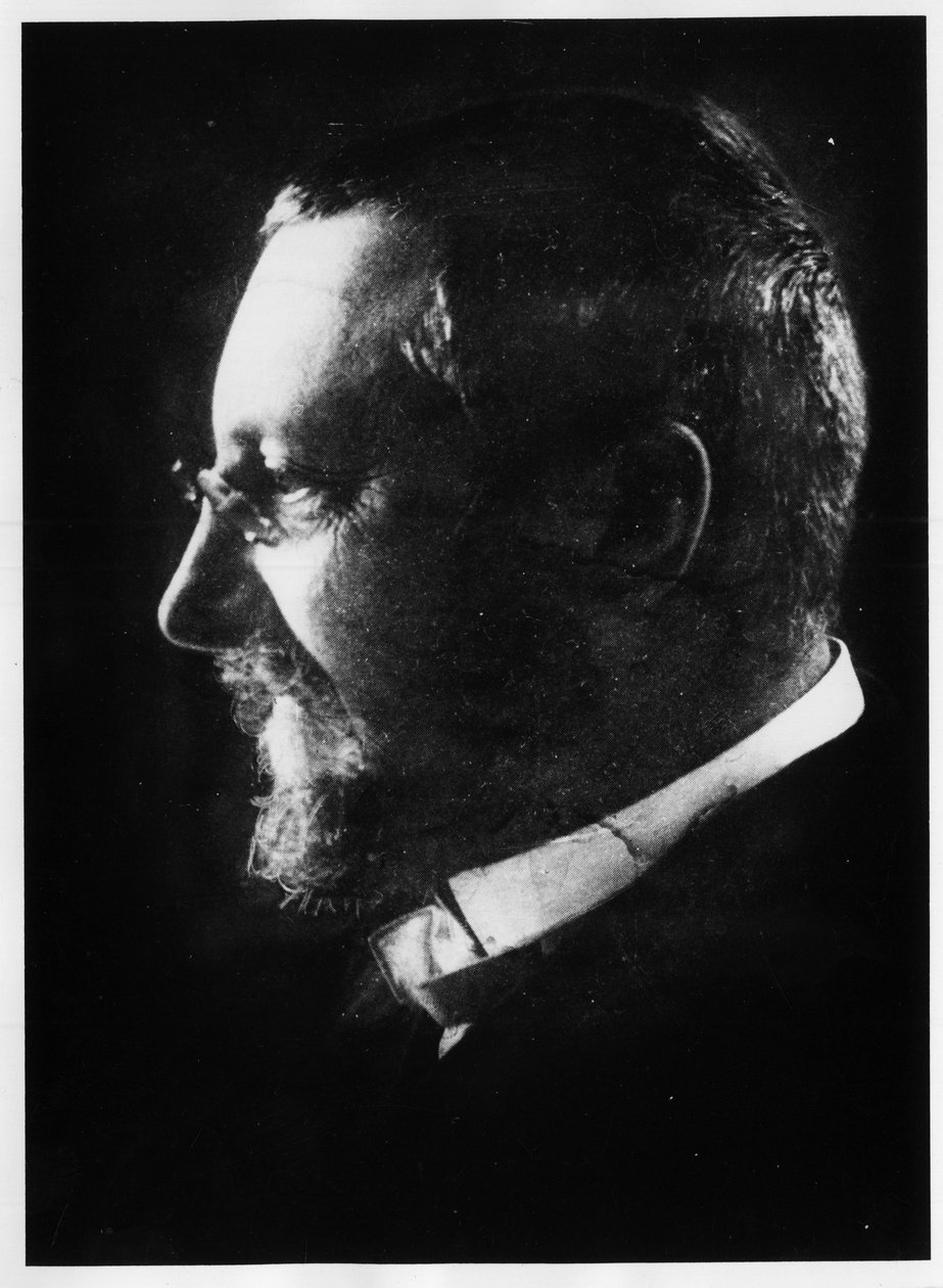 Alfred Binet, fisiólogo y psicólogo francés, alumno de Charcot (1857-1911). de Unknown photographer