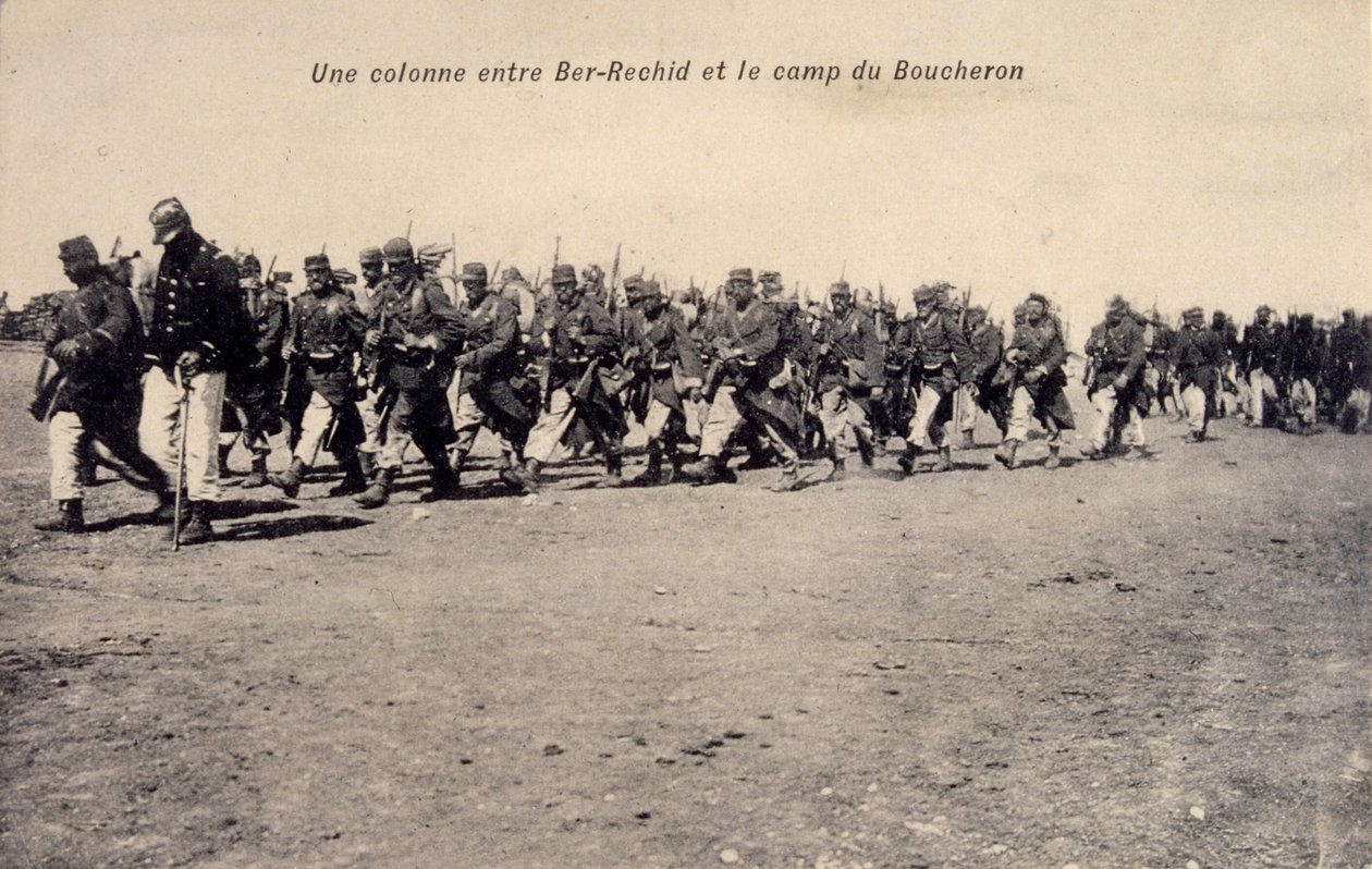 Bir Rashid en Barh el Gazel, Chad, soldados coloniales legionarios franceses de patrulla. tarjeta postal 1910 de Unknown photographer