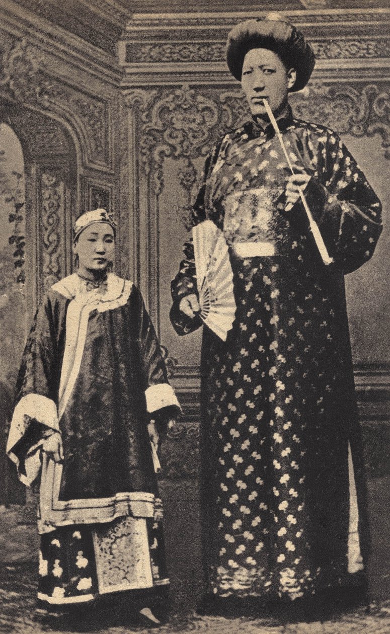 Los monstruos, el gigante de China. Fotografía, finales del siglo XIX, París. Colección privada. de Unknown photographer