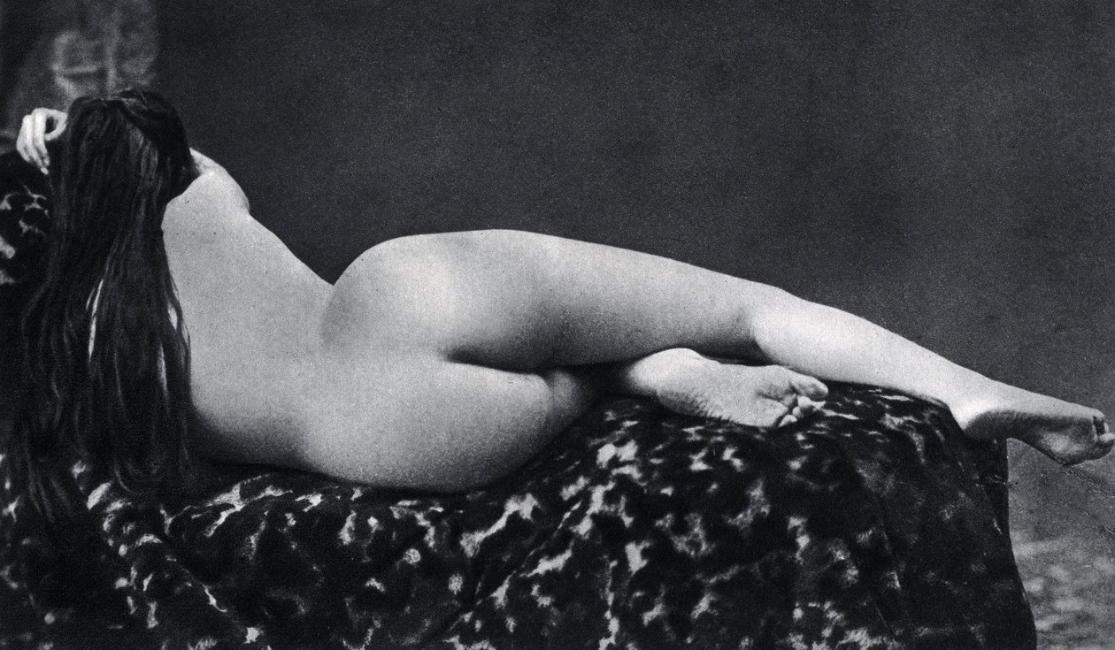 Mujer desnuda recostada alrededor de 1860 Fotografía anónima de Unknown photographer