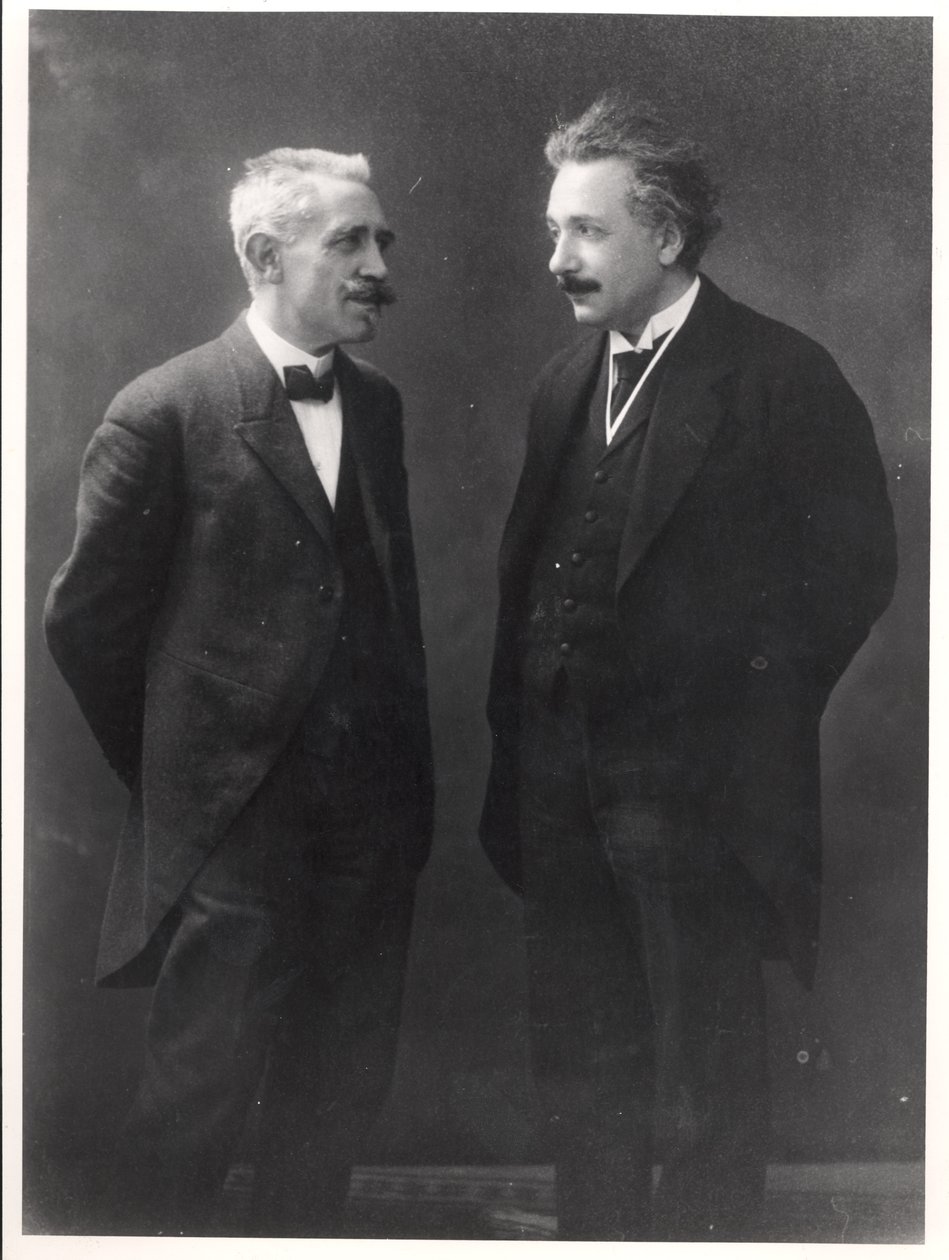 Paul Langevin y Albert Einstein de Unknown photographer