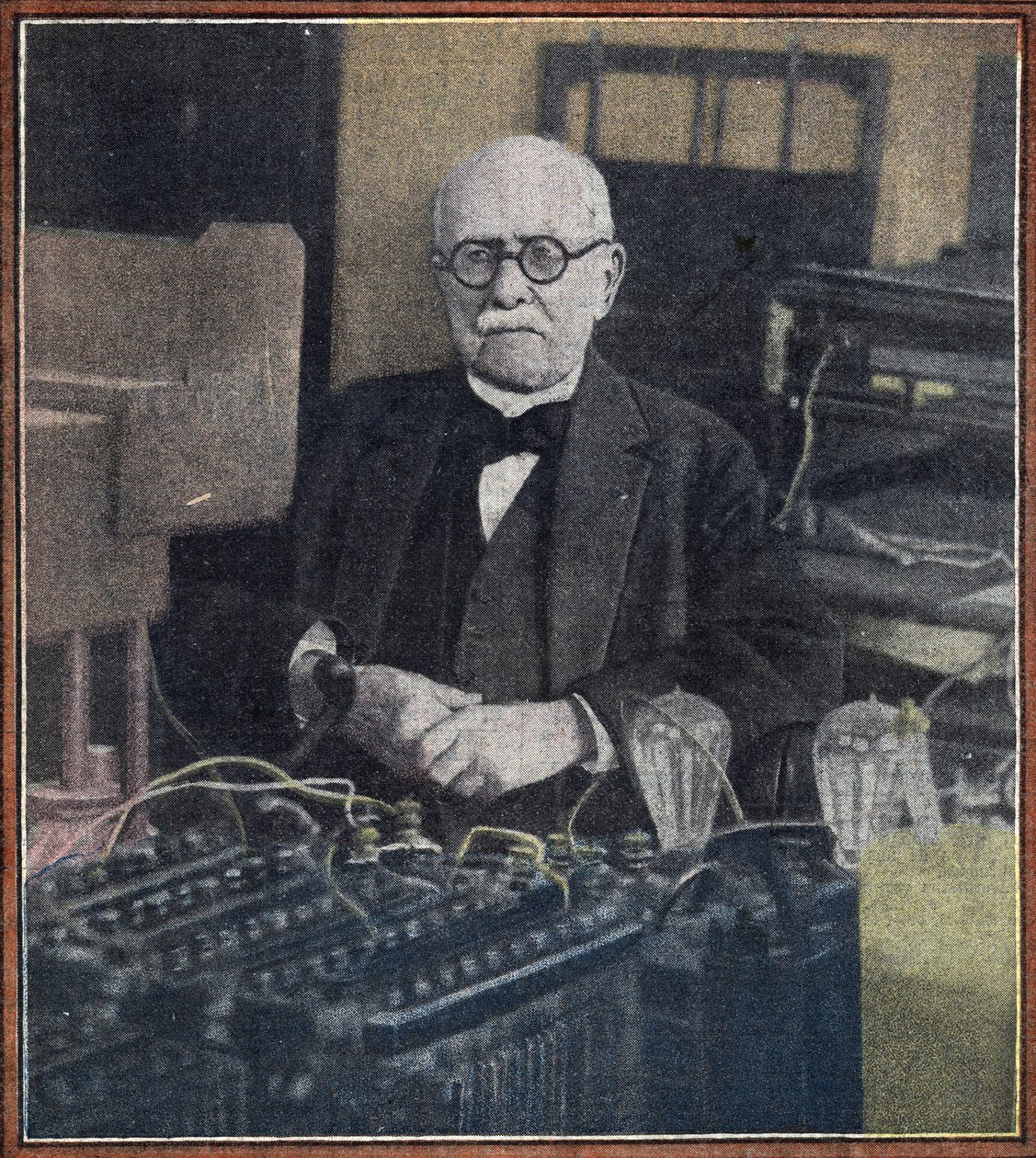 Retrato de Edouard Branly (1844-1940) físico (Retrato del inventor y físico francés Edouard Branly) De "Le pelerin" mayo de 1934 Colección particular de Unknown photographer