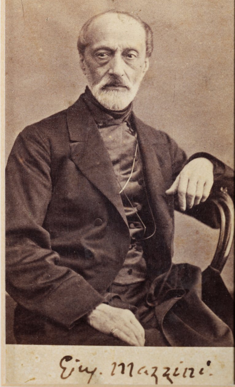 Retrato de Giuseppe Mazzini, con autógrafo (foto en b/n) de Unknown photographer