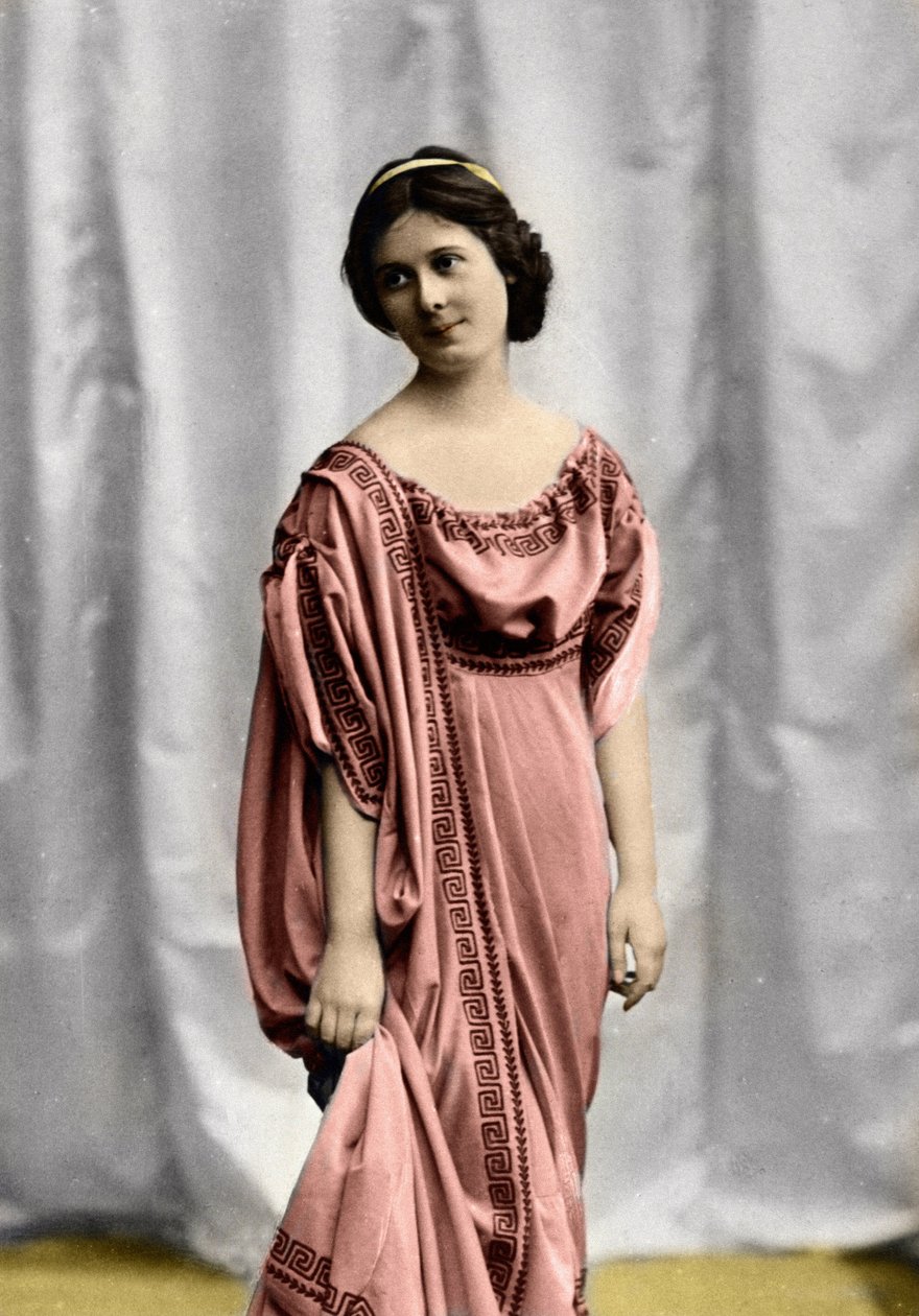 Retrato de la bailarina Isadora Duncan (1877-1927) (Retrato de la bailarina Isadora Duncan) Fotografía principios del siglo XX Colección particular de Unknown photographer