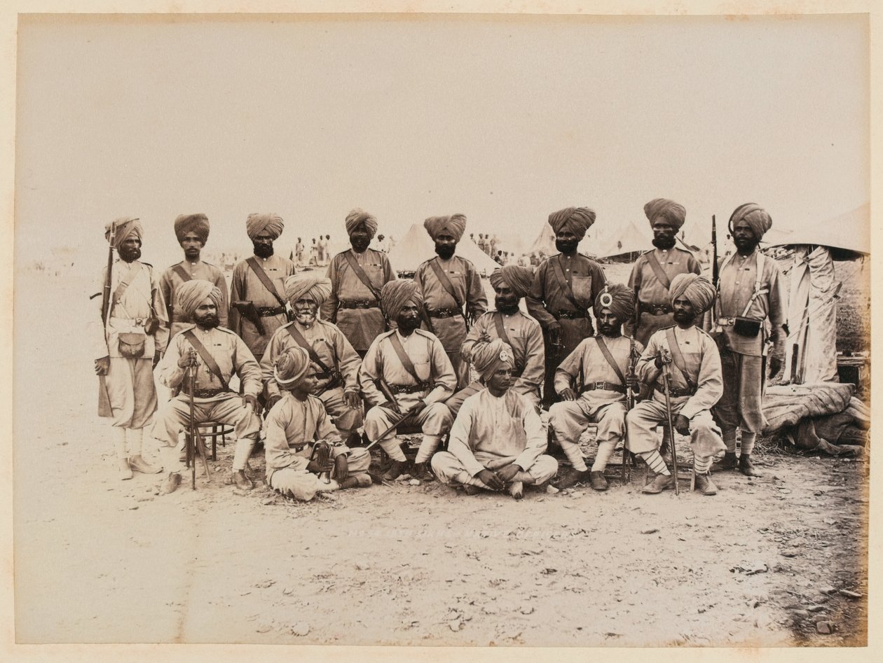 El 15º Regimiento (Ludhiana) de Infantería Nativa de Bengala en el paisaje desértico de Sudán de Unknown photographer