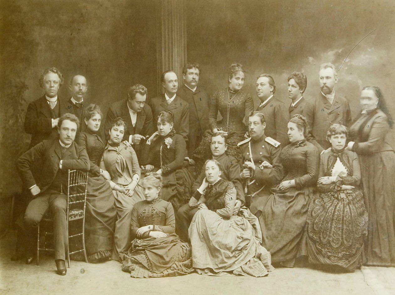 El primer Grupo de Teatro Dramático en Varsovia (Varsovie en Pologne) (Polonia). Foto de albúmina de Unknown photographer