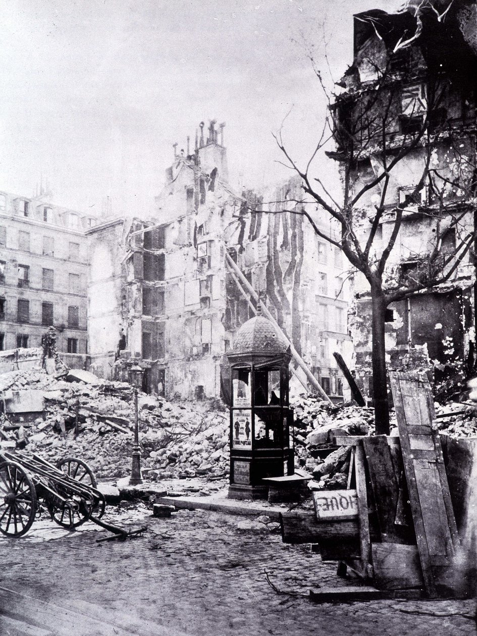 Las grandes obras de París: la esquina de la Rue Royal y la Rue du Fbg St Antoine de Unknown photographer