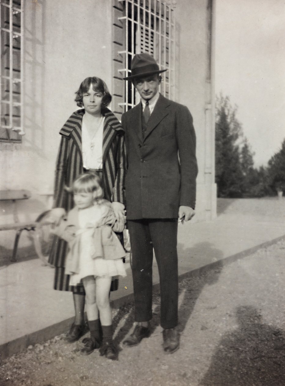 Tres miembros de la familia Torrigiani en la Villa de Vico d