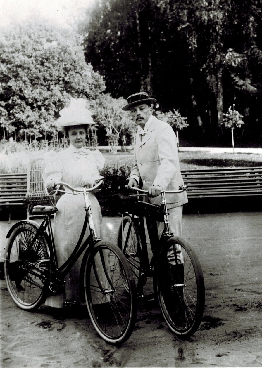 Vladimir Dmitrievich Nabokov y Elena Ivanovna Rukavishnikova de Unknown photographer