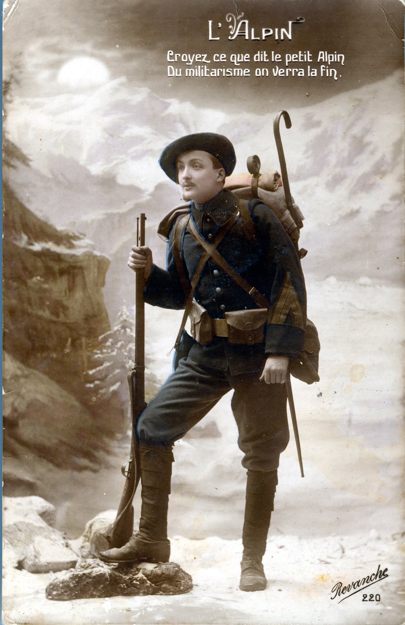 Postal de la Primera Guerra Mundial, cazador alpino. "Creed lo que dice el pequeño alpino, el militarismo verá el fin". (foto) de Unknown photographer