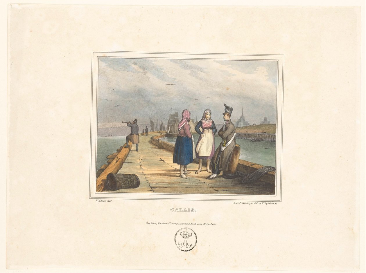 Dos niñas y un soldado en el embarcadero de Calais Calais (título sobre objeto) Trajes de los habitantes de las ciudades portuarias (título de la serie) Costumes de marins, designs dans les ports (título de la serie) de Victor Adam
