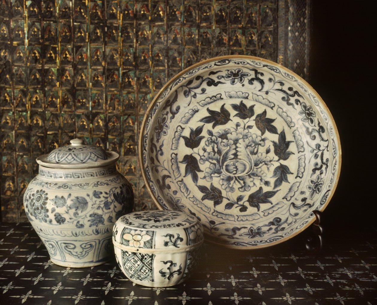 Porcelana azul y blanca de Annam, siglos XV a XVI de Vietnamese School
