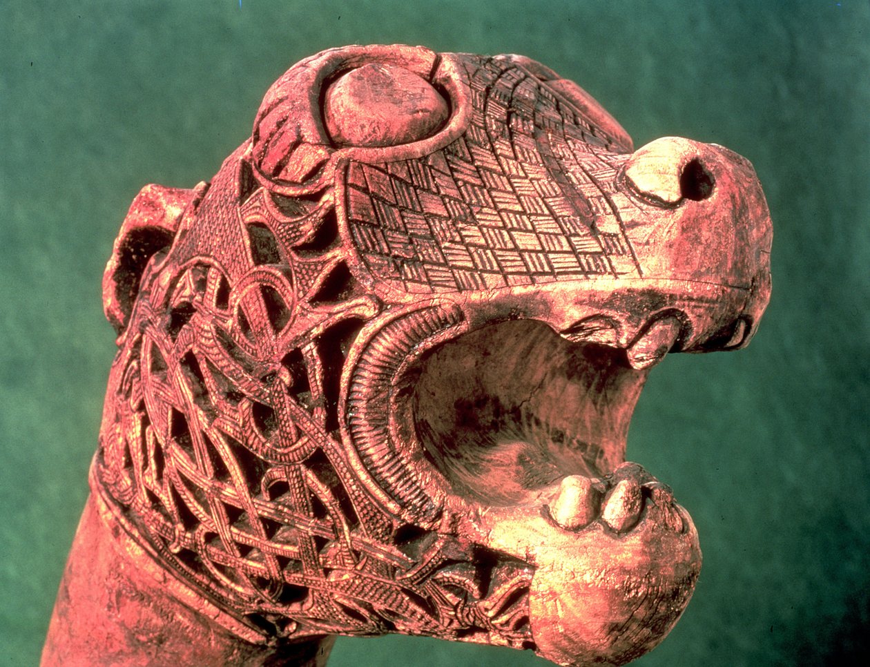 Figura de proa del barco Oseberg, c.800 d.C. de Viking