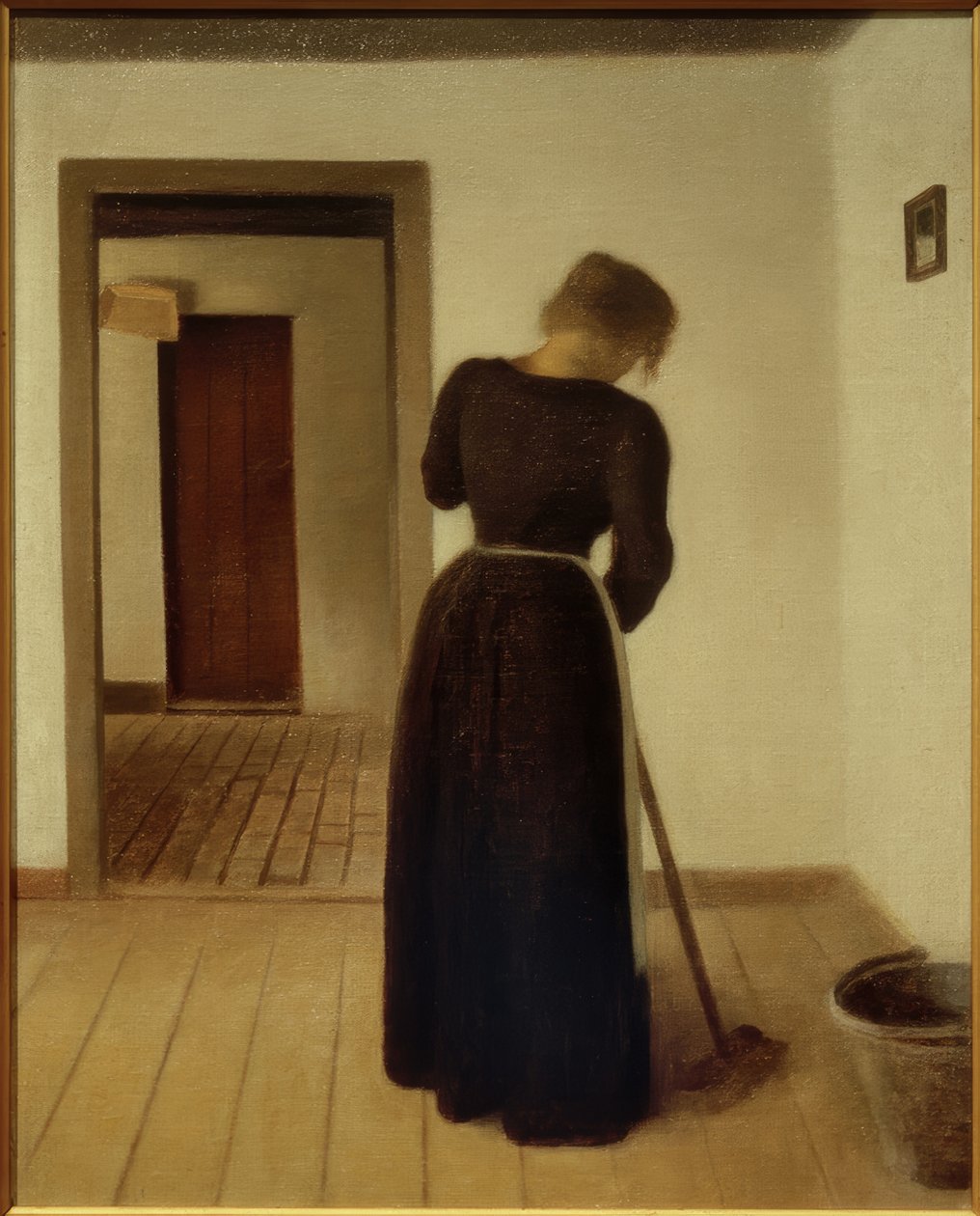 Interior con una joven barriendo de Vilhelm Hammershoi