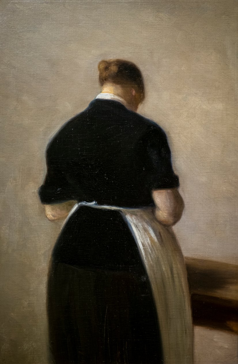 Estudio de una mujer de pie, vista trasera de Vilhelm Hammershoi