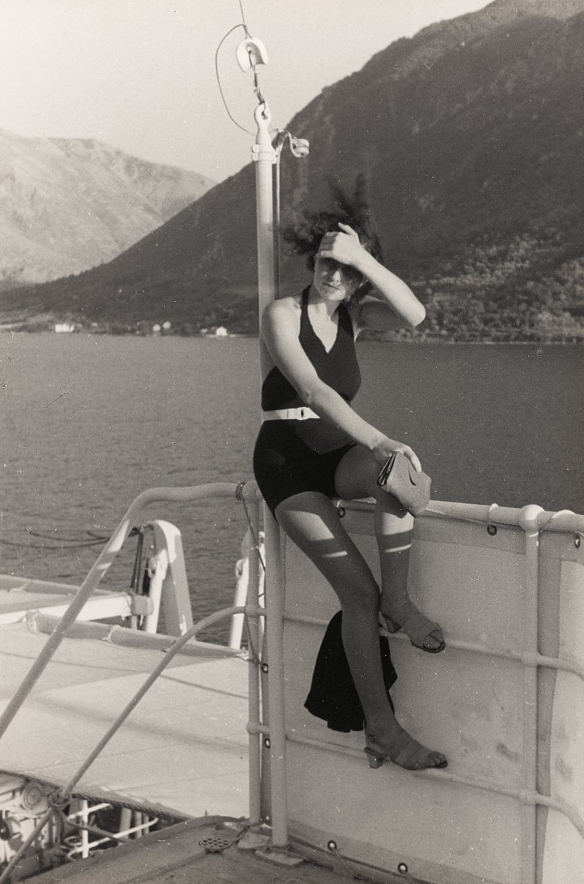 Retrato de una mujer a bordo de un crucero, del Álbum "Corfú, Atenas y la bahía de Kotor de Vincenzo Balocchi