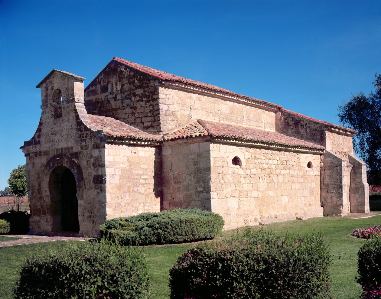 Iglesia de San Juan Bautista, consagrada en 661 de Visigothic