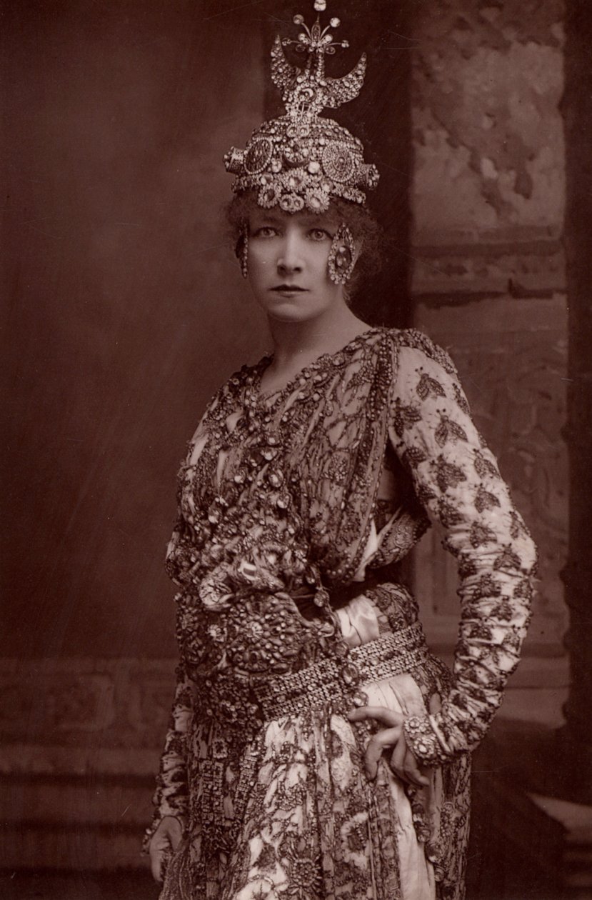 " Henriette Rosine Bernard dite Sarah Bernhardt (1844-1923) (tipo woodbury) de W. and D. (after) Downey