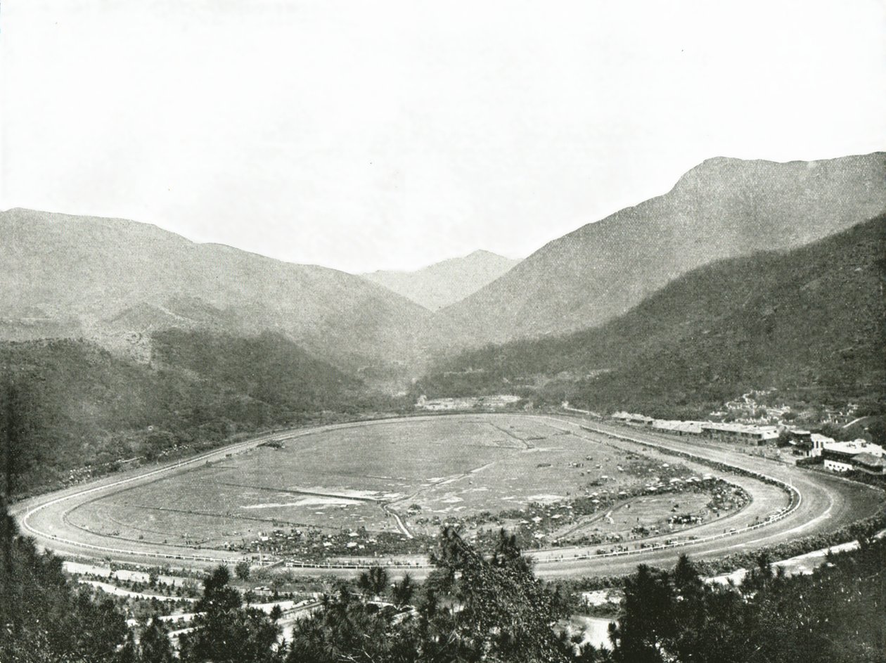El Hipódromo desde la Colina de Morrison, Hong Kong, 1895 de W and S Ltd