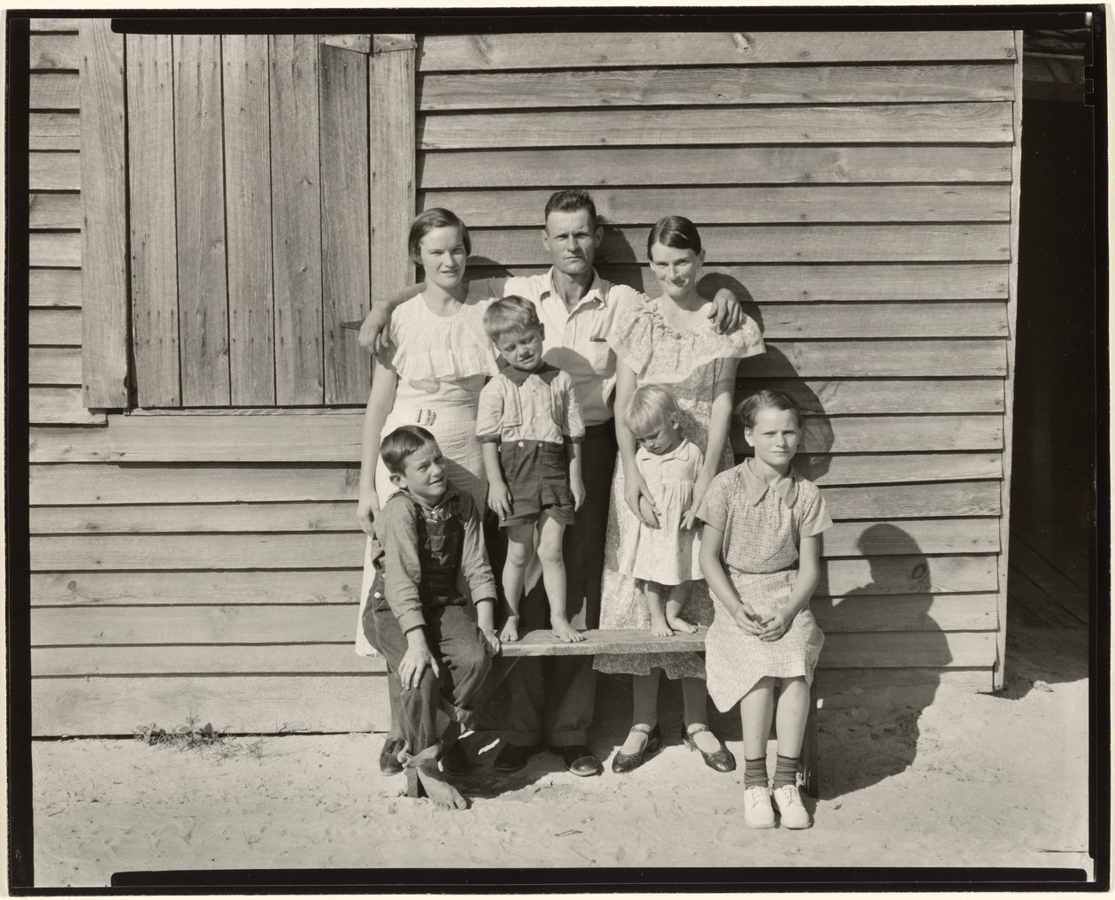 Familia de aparceros, Condado de Hale, Alabama / Familia Burroughs, Condado de Hale, Alabama de Walker Evans