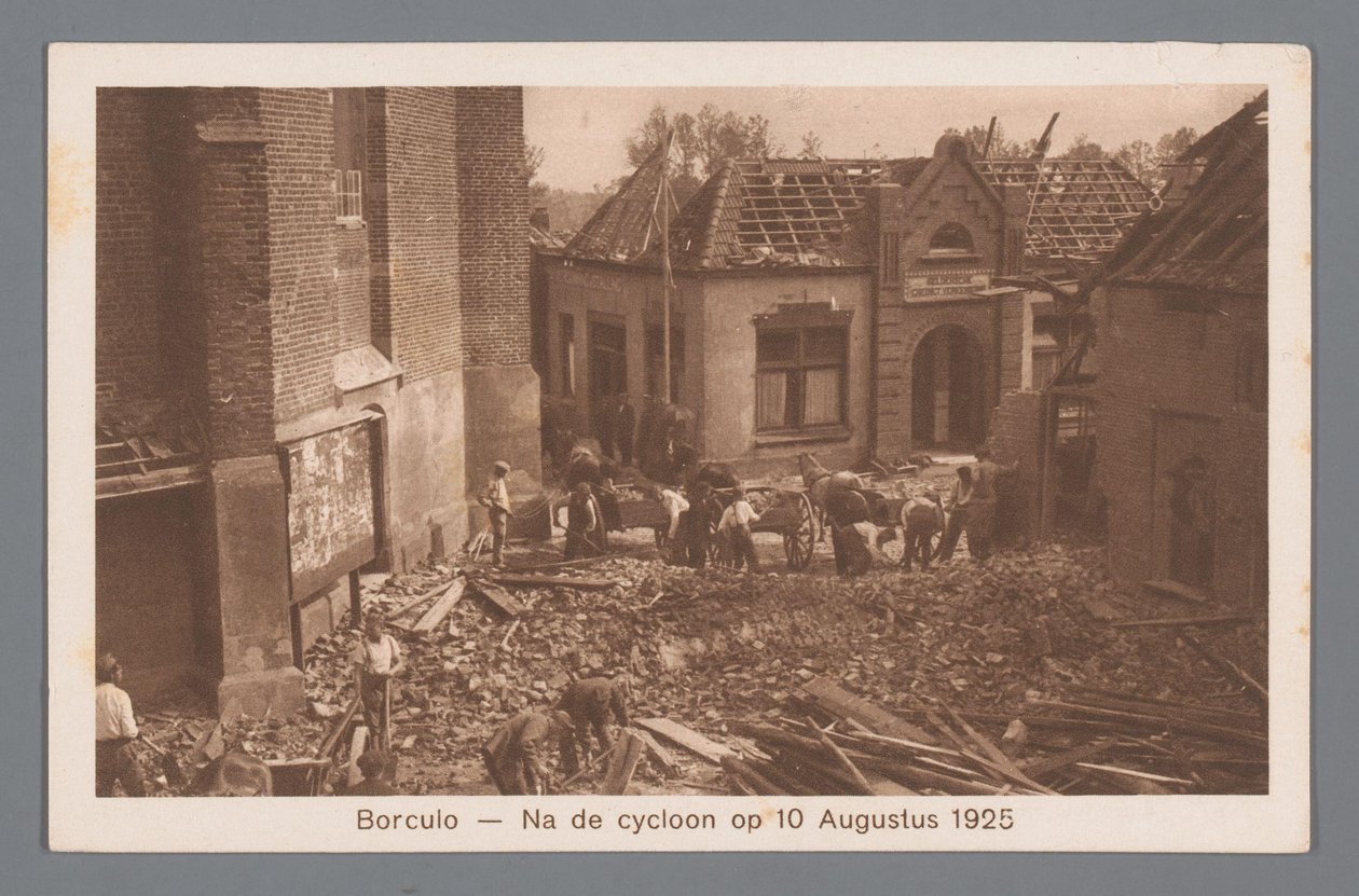 Borculo -- Después del ciclón del 10 de agosto de 1925 de Weenenk and Snel