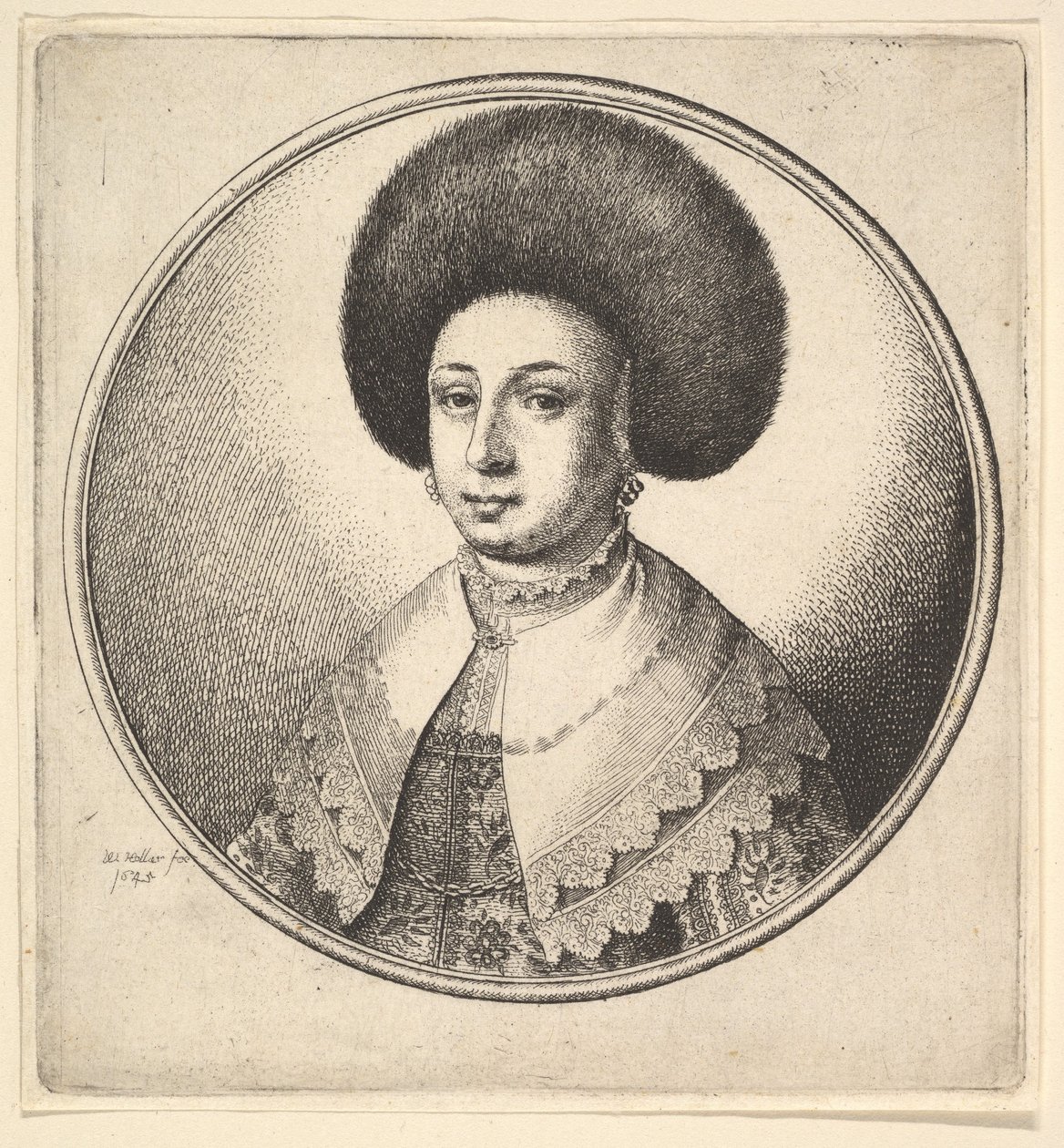 Mujer con gran sombrero circular de piel y pendientes, 1645 de Wenceslaus Hollar