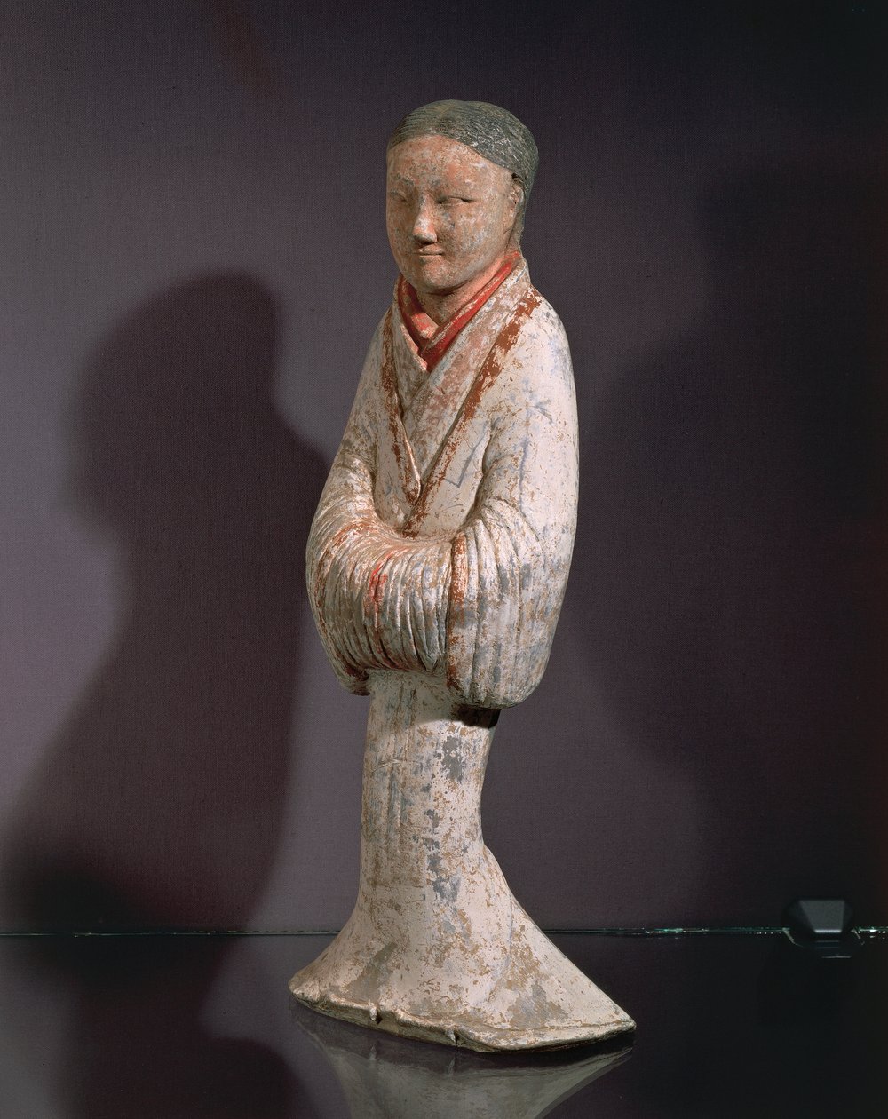 Dama en posición de pie (terracota) de Western Han Dynasty Chinese School