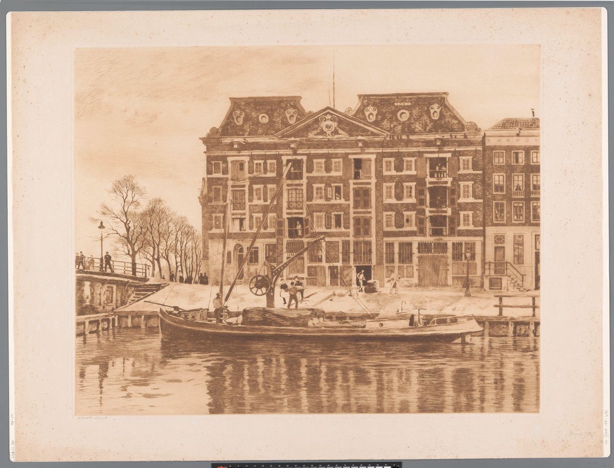 Vista de la fachada del almacén del WIC vista desde Oudeschans
West India House (título original) de Willem Arnoldus Witsen