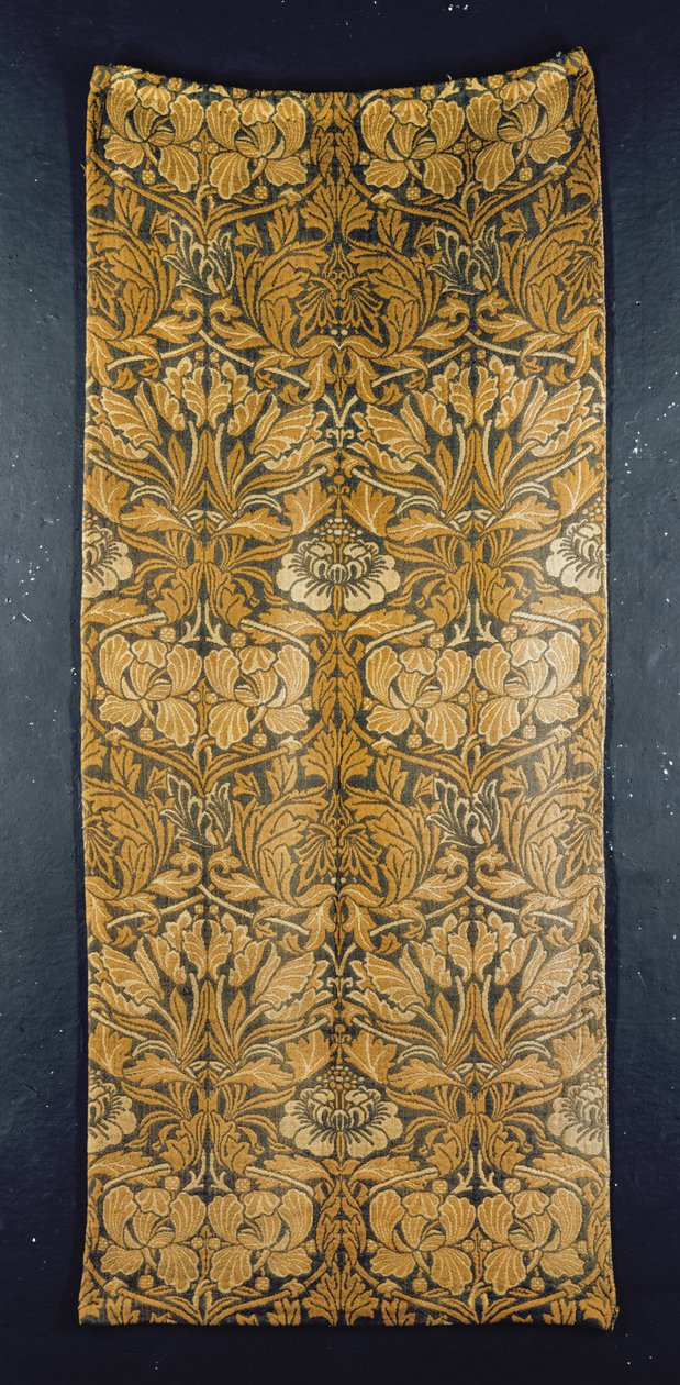 Cortina con diseño de tulipanes y rosas de William Morris