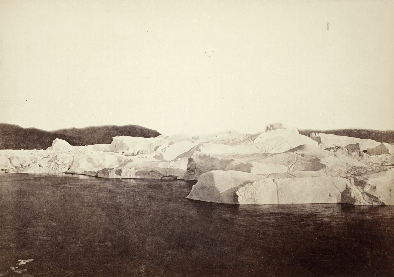 La costa bloqueada por icebergs cerca de Julianes Haab (#122) de William Bradford