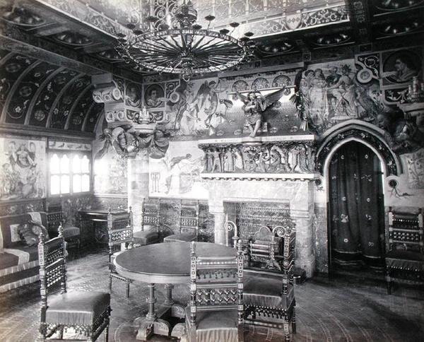 Comedor en la casa de William Burges de William Burges