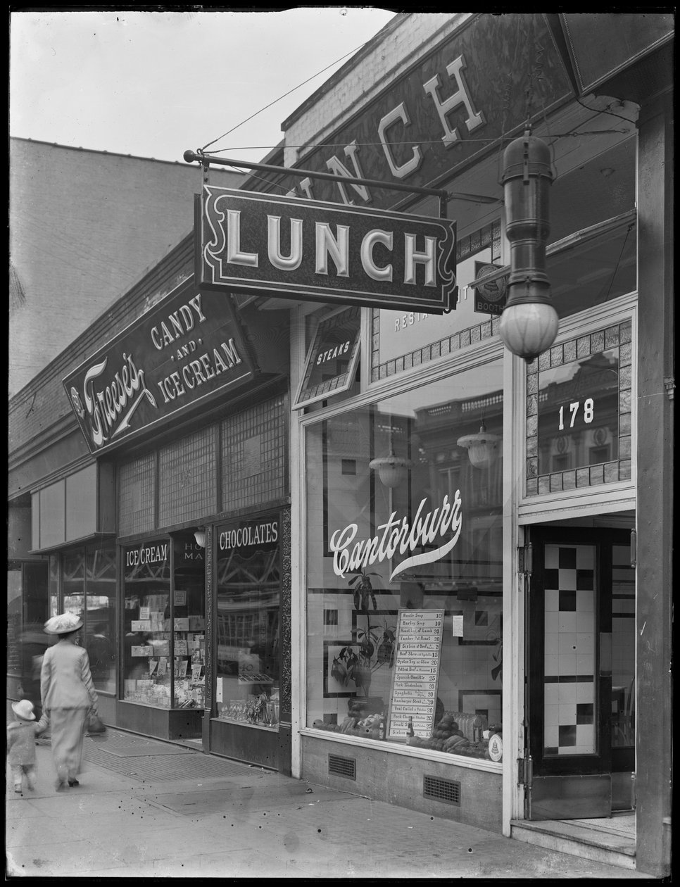 Letrero de Canterbury Lunch en 202 (o 178) E. 125th Street, Nueva York, 2 de mayo de 1916 de William Davis Hassler
